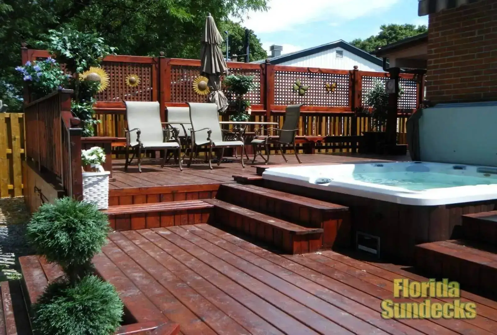 Deck in Pointe-Claire