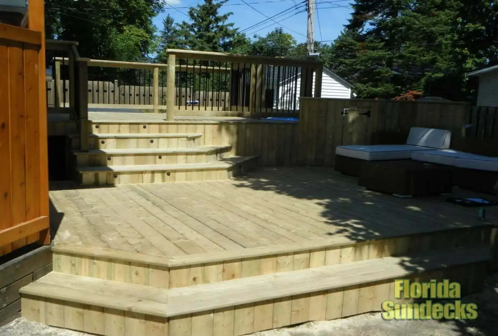 Deck in Vaudreuil