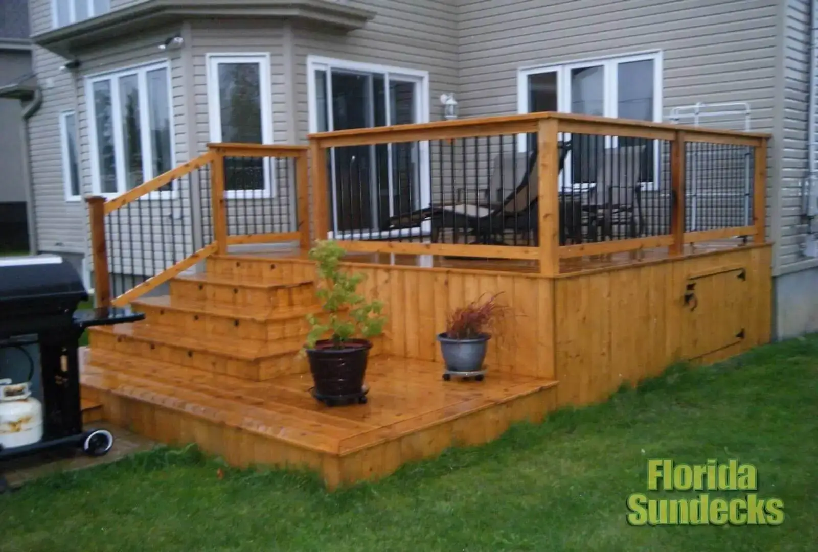 Deck in Pointe-Claire