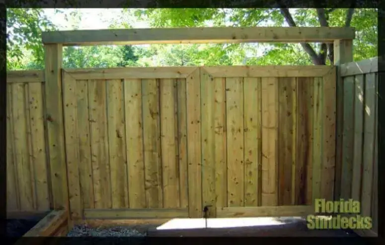 Privacy Wood Fence in Kirkland fence in Kirkland