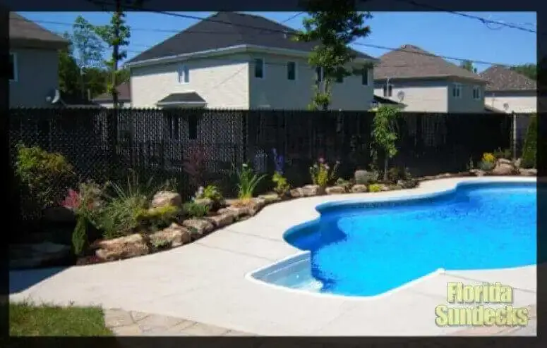 Back Yard Pool Rock Garden in Vaudreuil Rock Garden in Vaudreuil