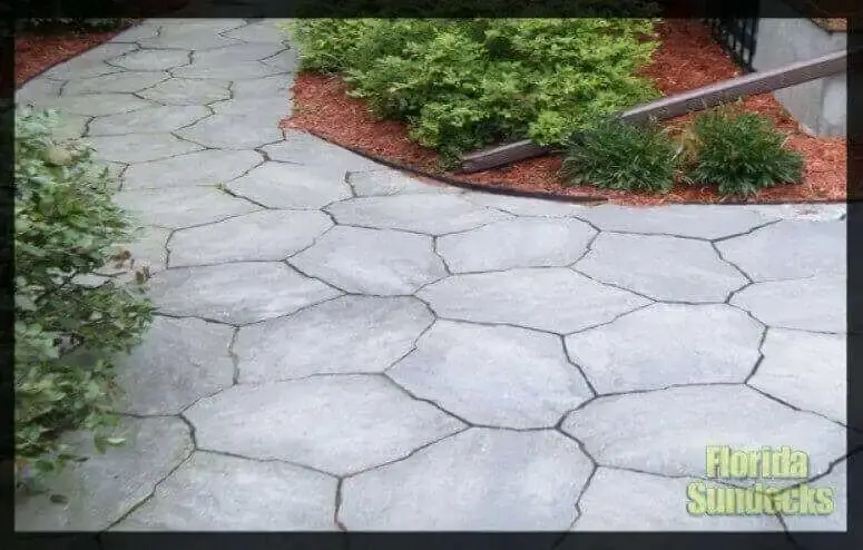 Unistone Backyard Portage Patio in Hudson Unistone in Hudson